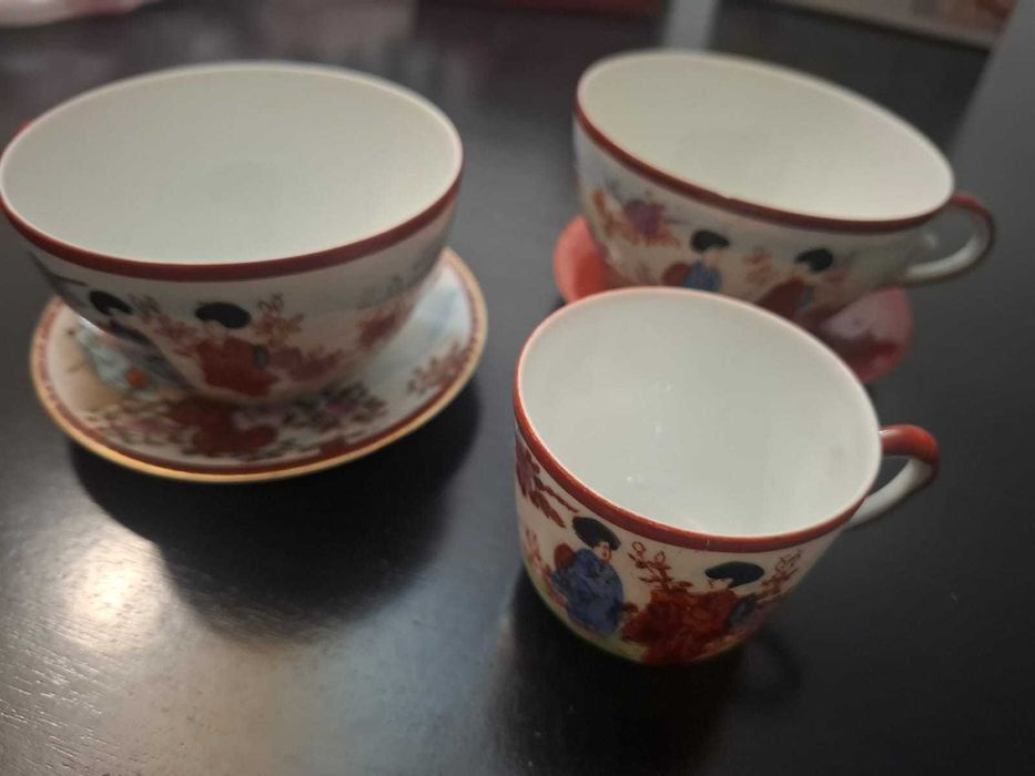 Conjunto 2 chávenas chá e 1 café Vista Alegre - motivo oriental