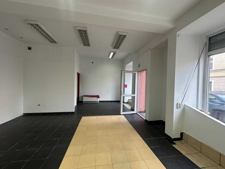 Lokal użytkowy - Wałbrzych 38 m2 Śródmieście