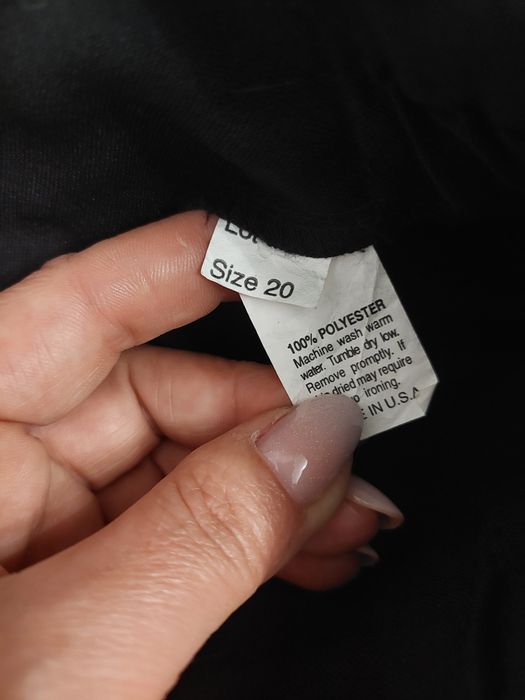 Długa elegancka czarna spódnica z rozporkiem plus size