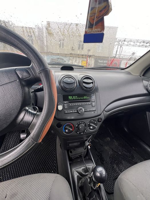 Chavrolet aveo t250 2008 года в хорошем состоянии не гнилая не ржавая