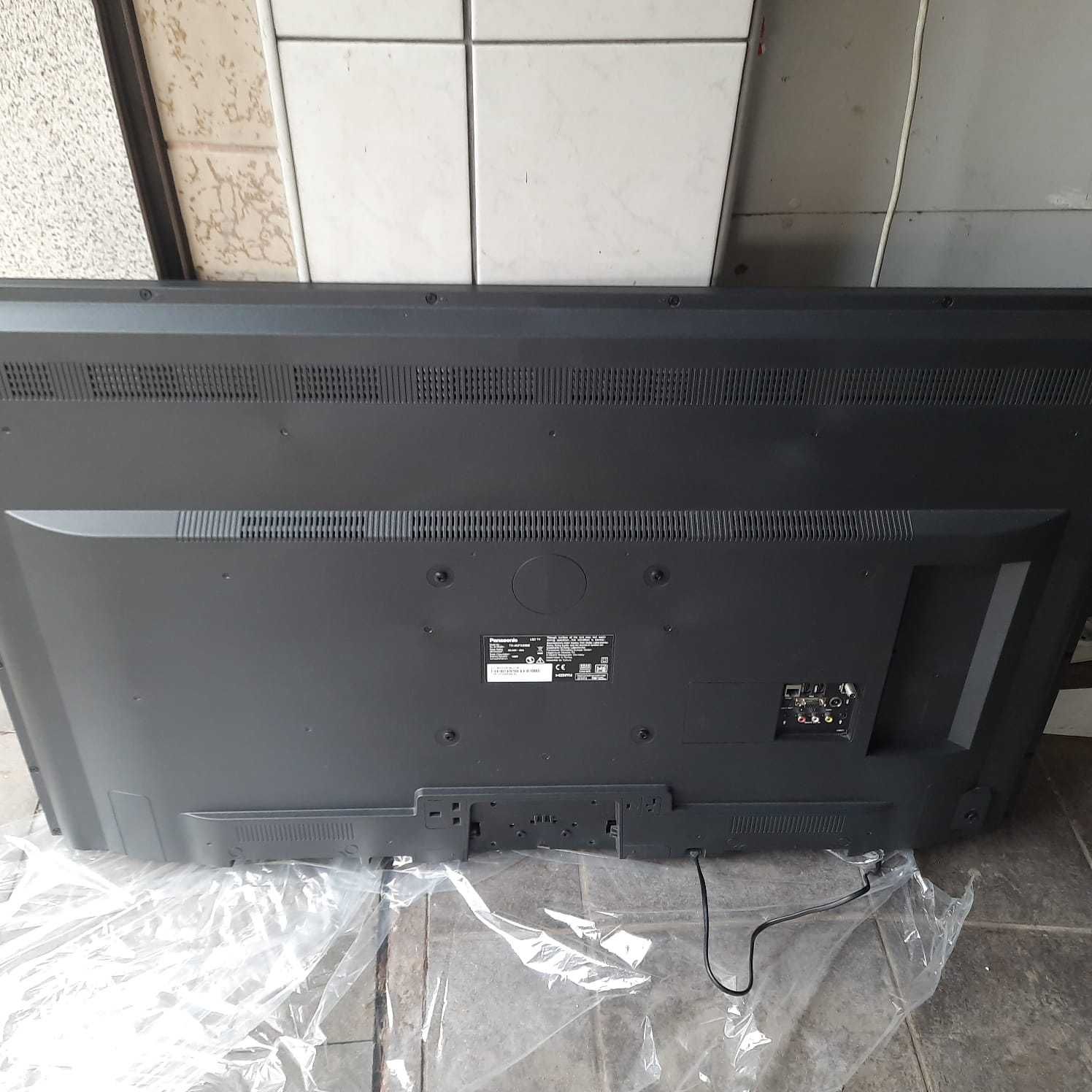 Telewizor LED 49" Panasonic TK-49 FX550E 4K UHD Smart TV/ Wifi uszkodz