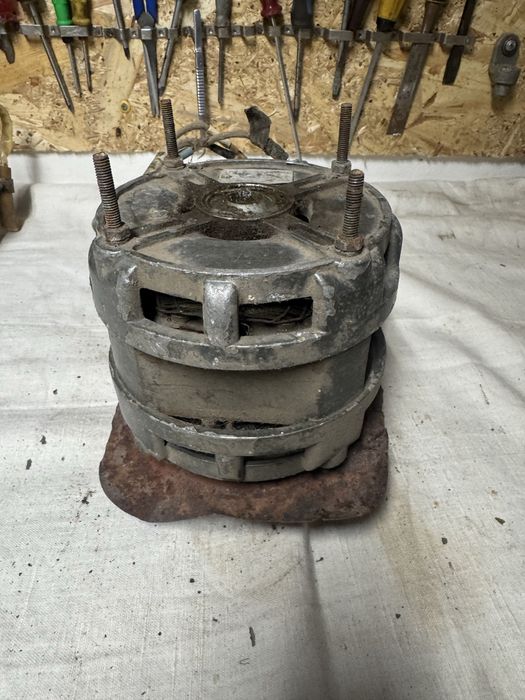 Электродвигатель со стиральной машины