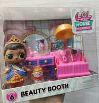 LOL Surprise OMG House of Surprises Beauty Booth Playset Салон красоты