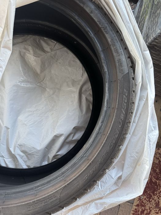 Opony Pirelli Zimowe Runflat 225/40 R19