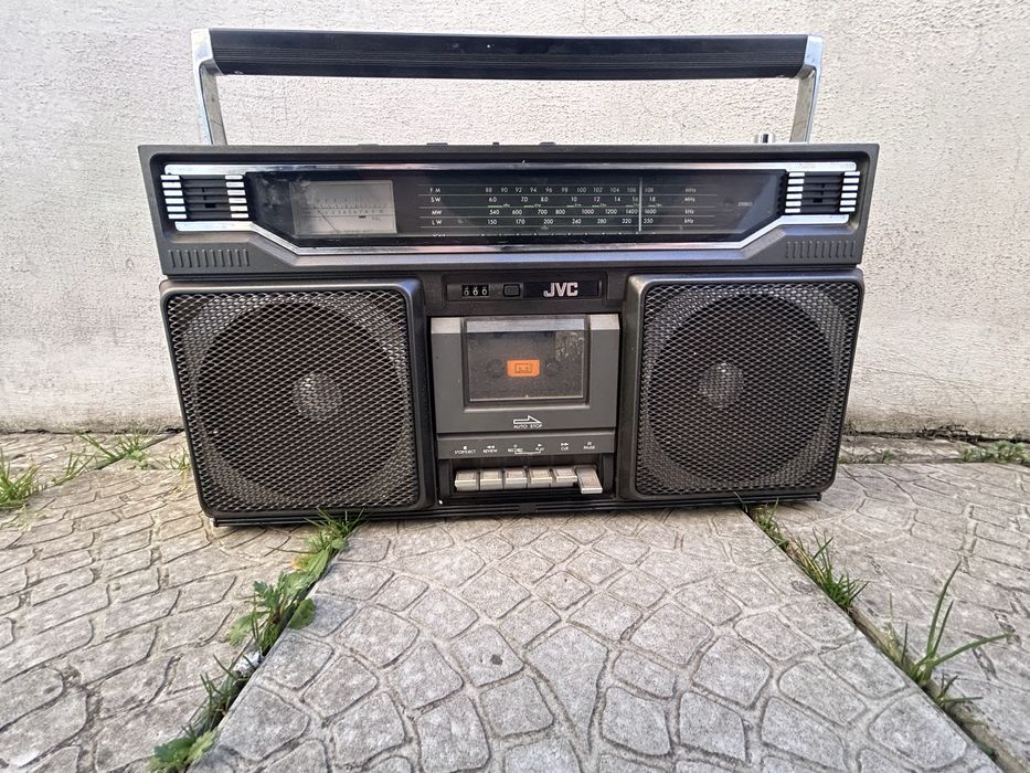 Магнитола JVC RC-636L