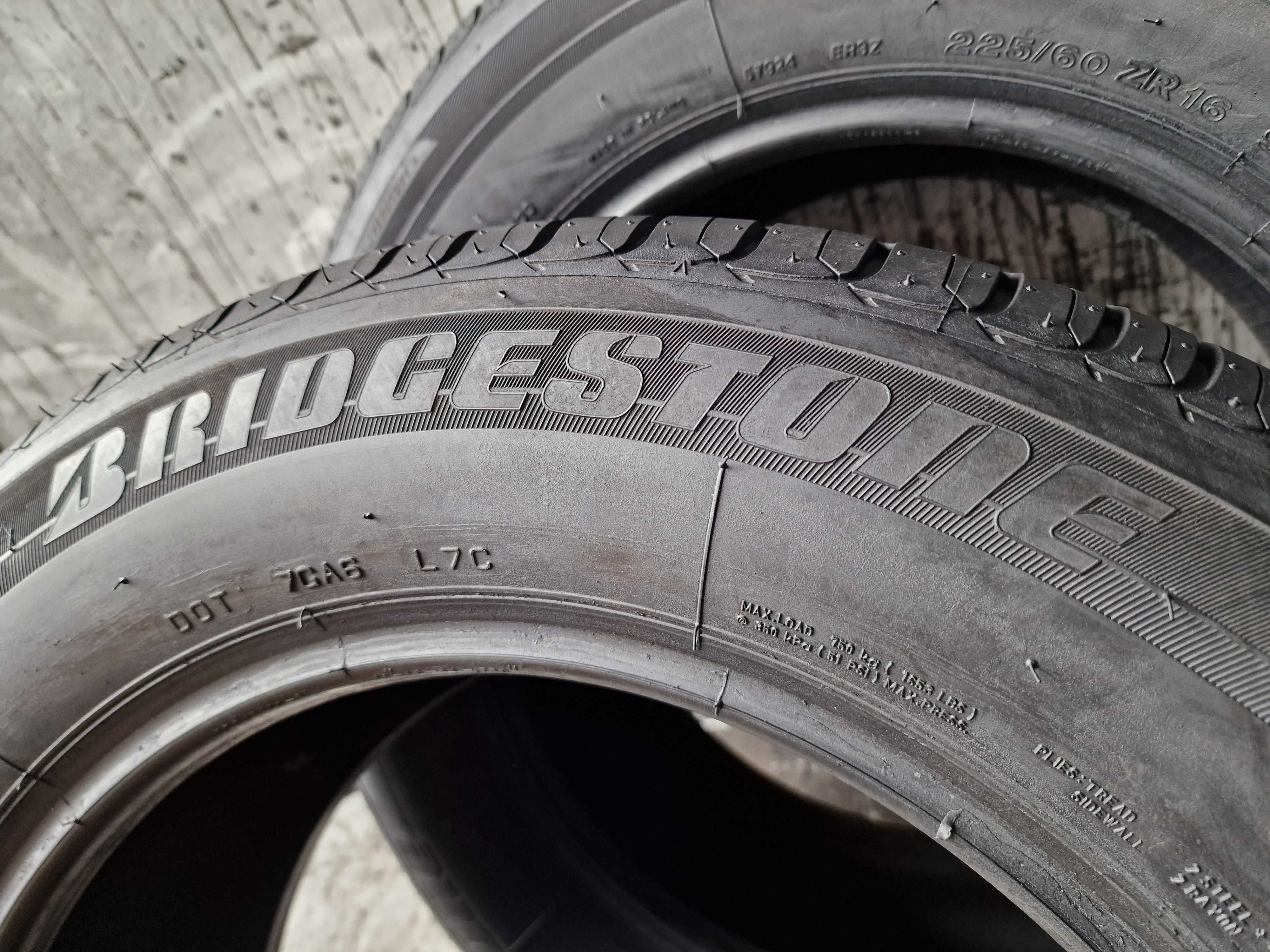 Sprzedam 2 opony 225/60 16" Bridgestone letnie 95%