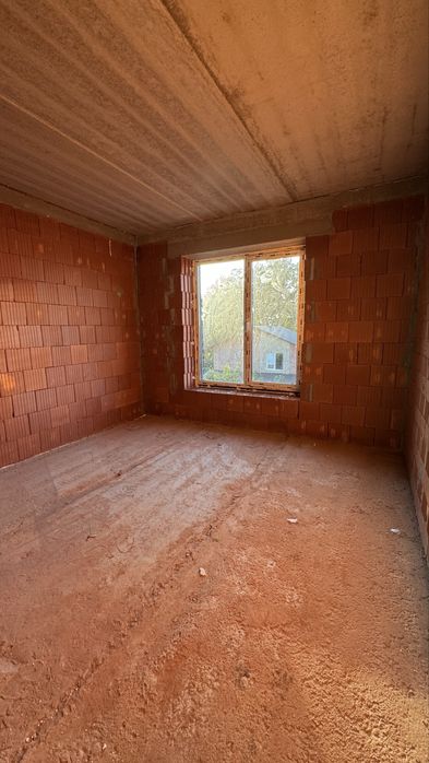 Готовый дом на против парка Дубки. Газ и центральные коммуникации