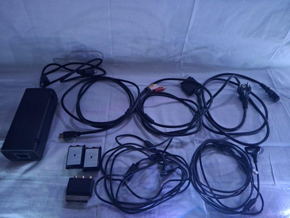 Xbox 360 S (Slim) Black 250 GB + 18 ІГОР! Повний Комплект