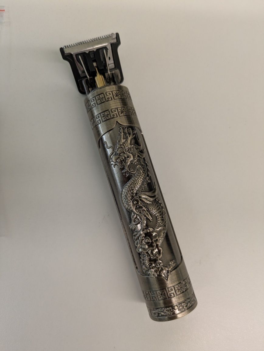 Máquina de cortar cabelo e barbear