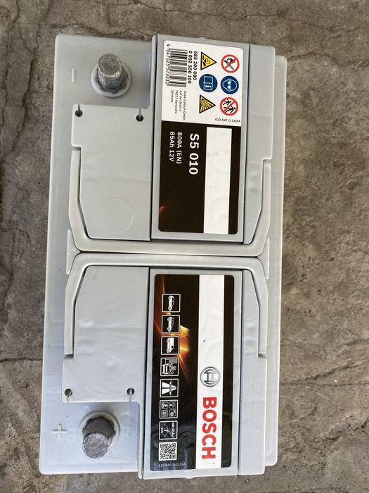 Акумулятор АКБ Bosch 85Ah 800A