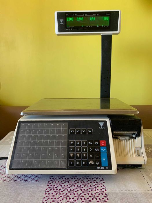 Торгівельна вага з друком етикеток, модель SM-100