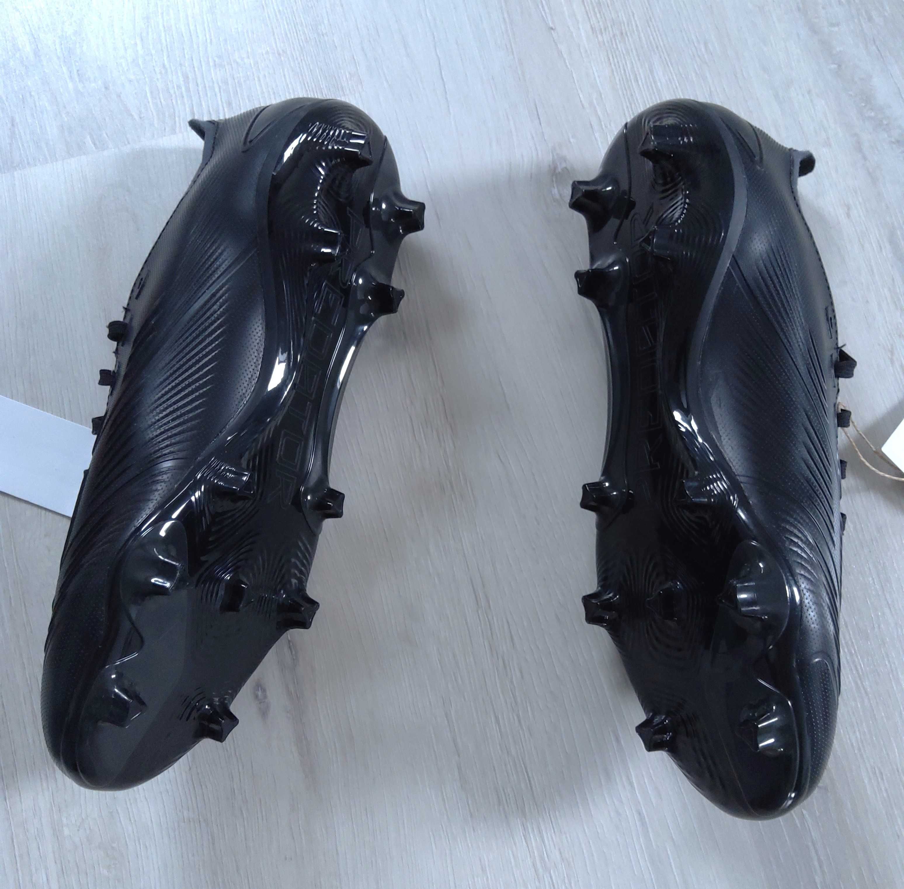 Korki buty piłkarskie Adidas Predator 3 L FG r. 42 2/3 IG7763