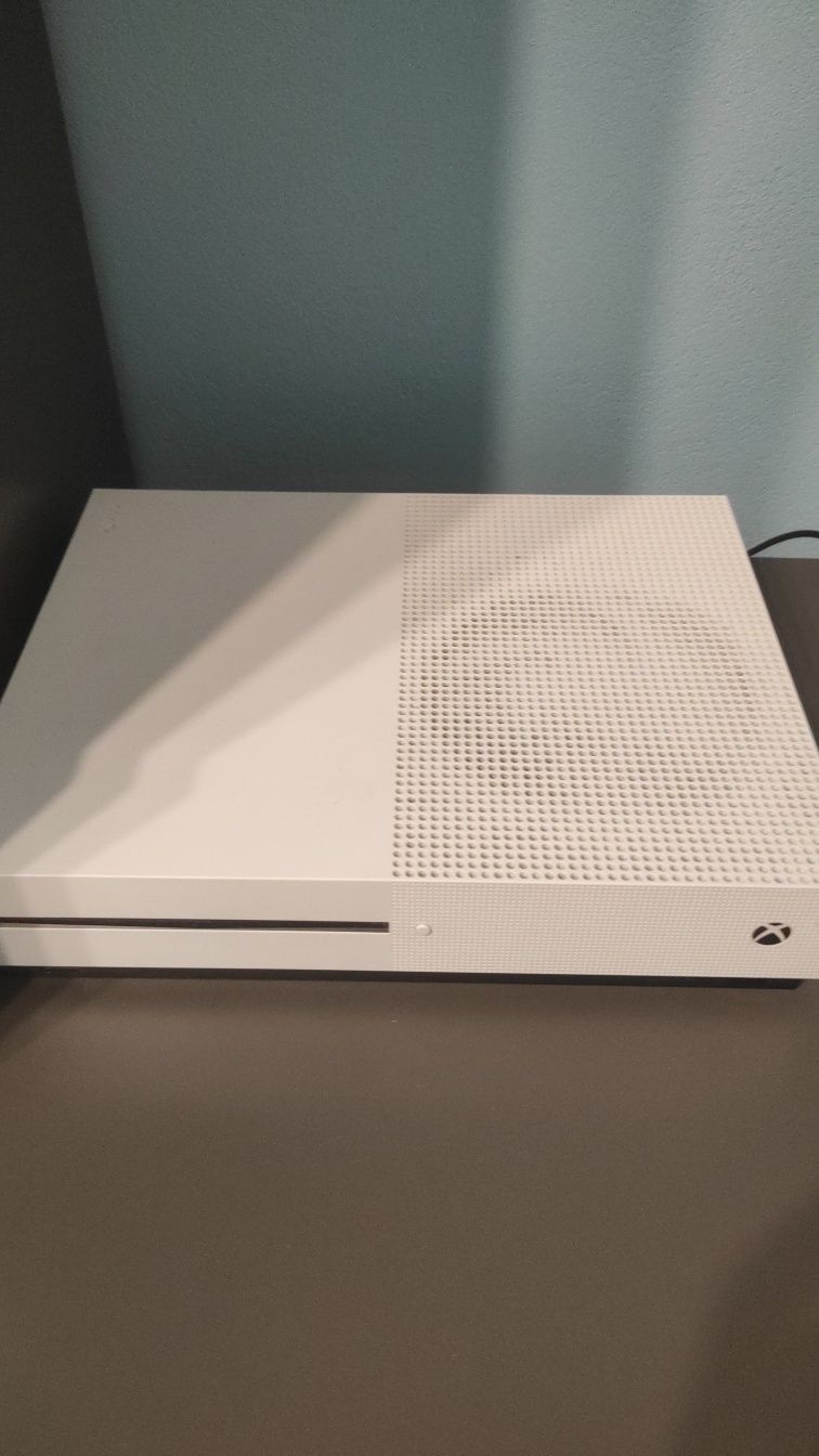 Xbox one s stan bardzo dobry 500 GB