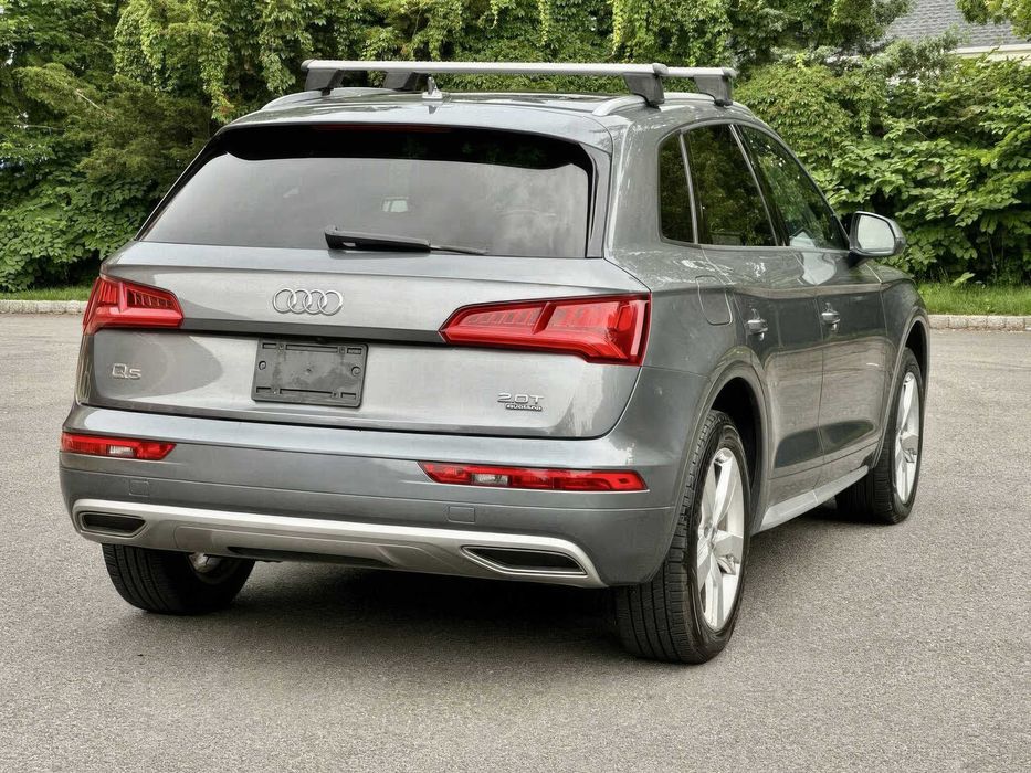 Audi Q5 quattro Premium      2018