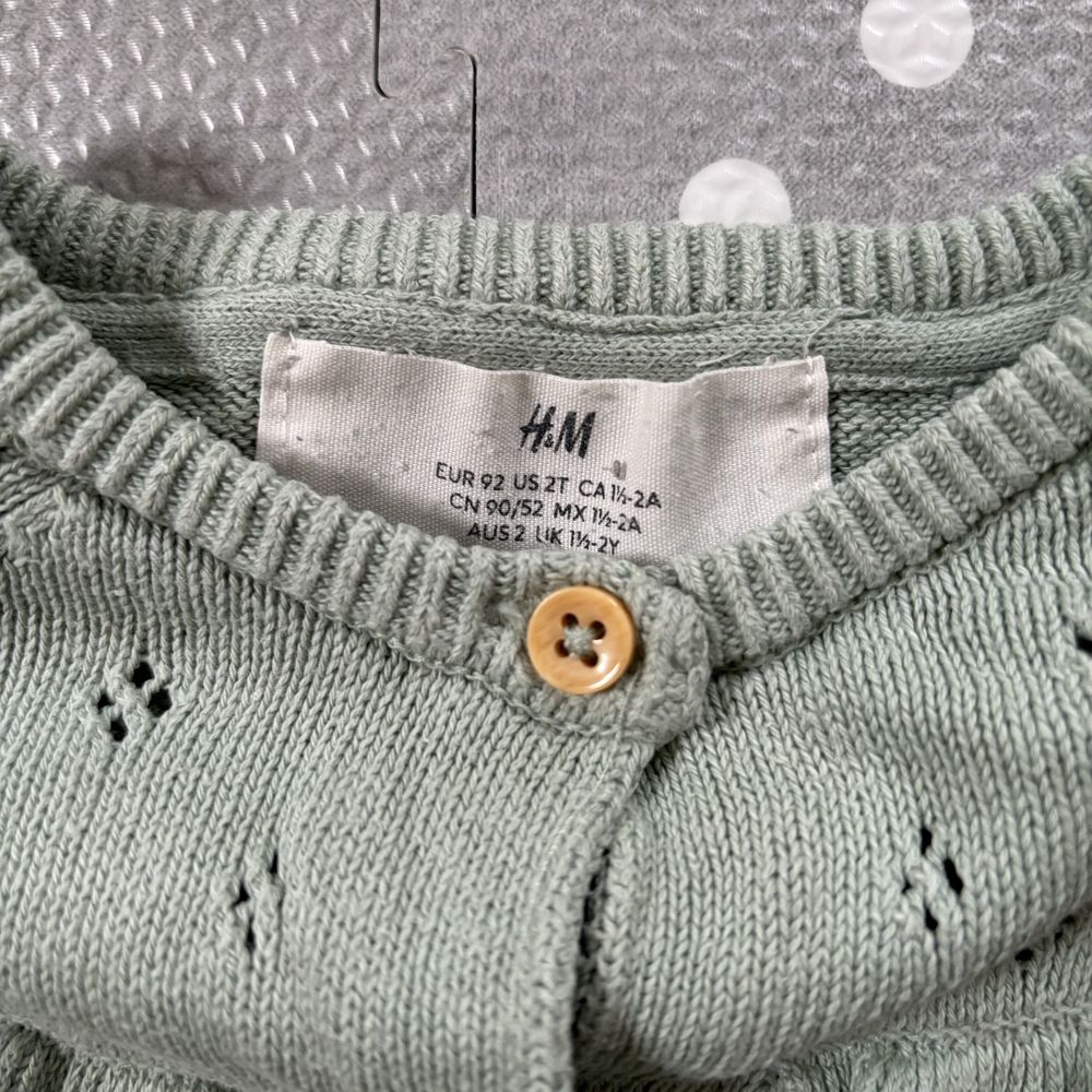 Sweterek H&M 92 z falbanką miętowy