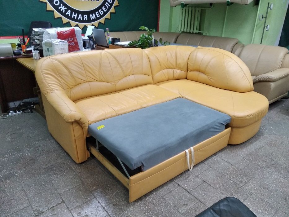 Кожаный шкіряний угловой диван со спальным местом (191201)