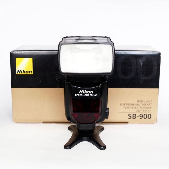 Nikon SB‑900 Вспышка