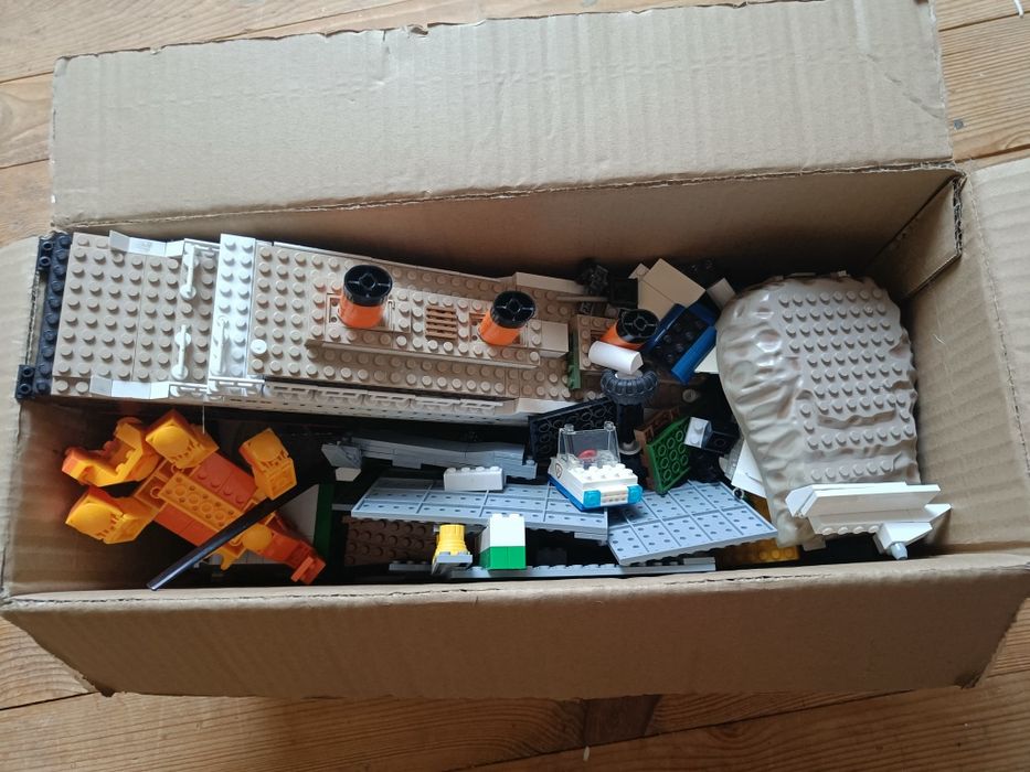 Klocków nie-lego na wagę, na kg lub na g