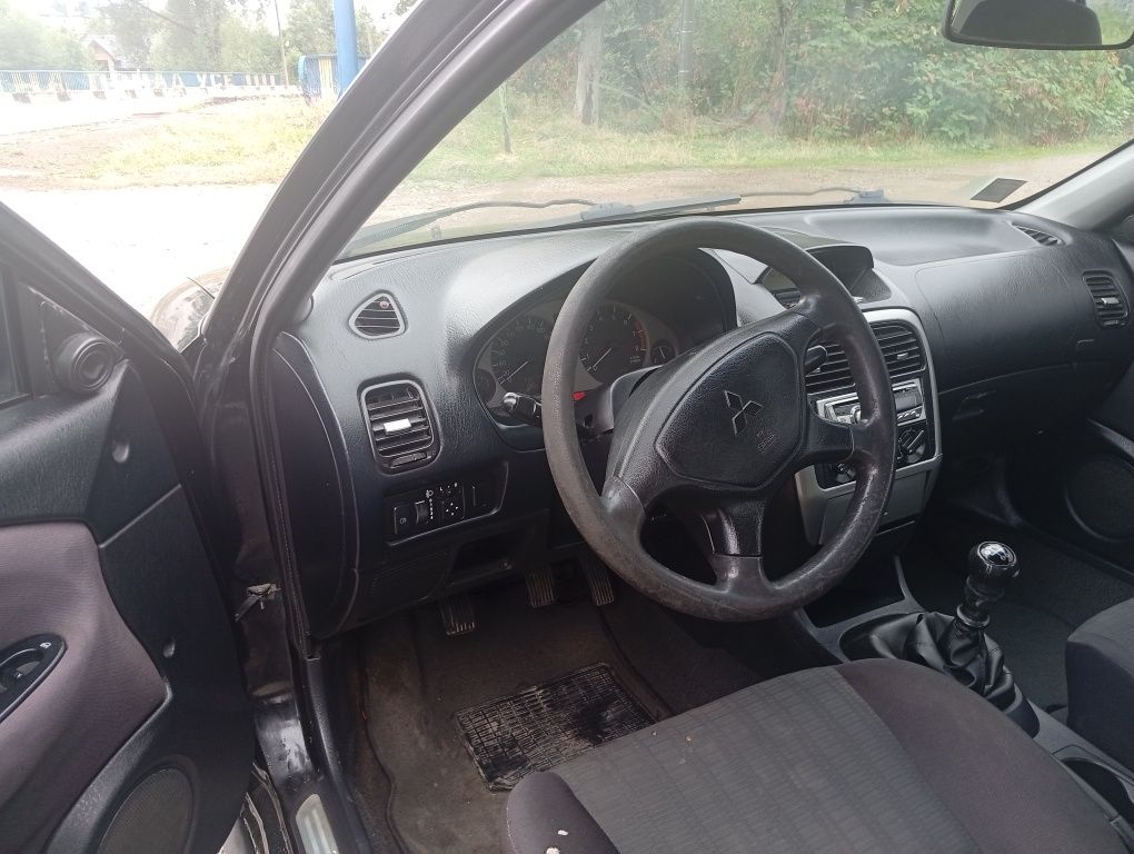 Продам Mitsubishi Carisma