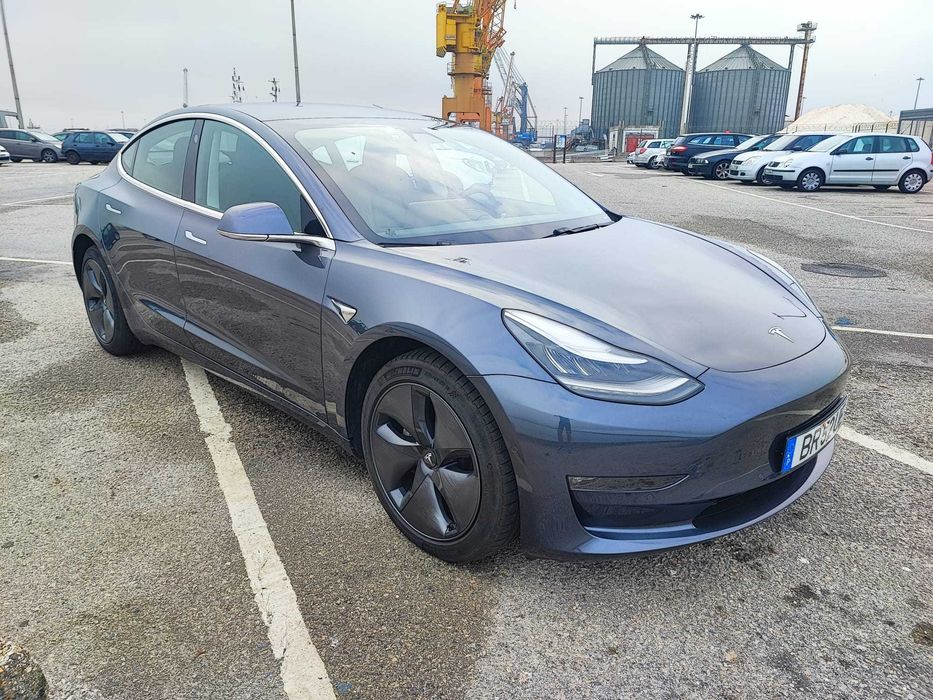 TESLA Model 3 AWD - IVA dedutivel