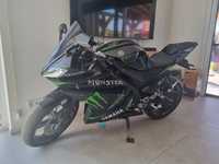 Motocykl Yamaha yzf r125