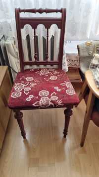 Krzeslo drewniane,tapicerowane