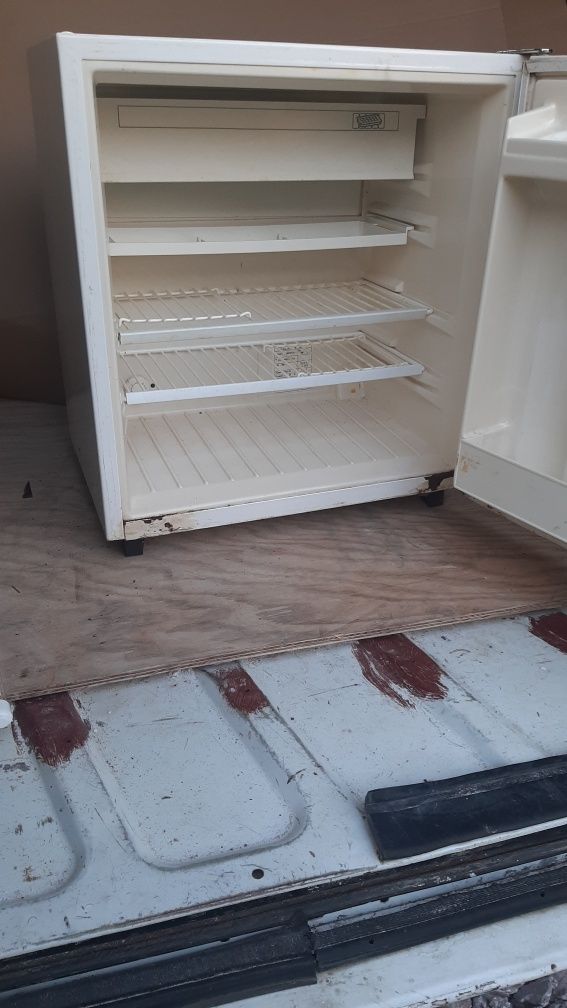 Lodówka absorpcyjna camper przyczepa