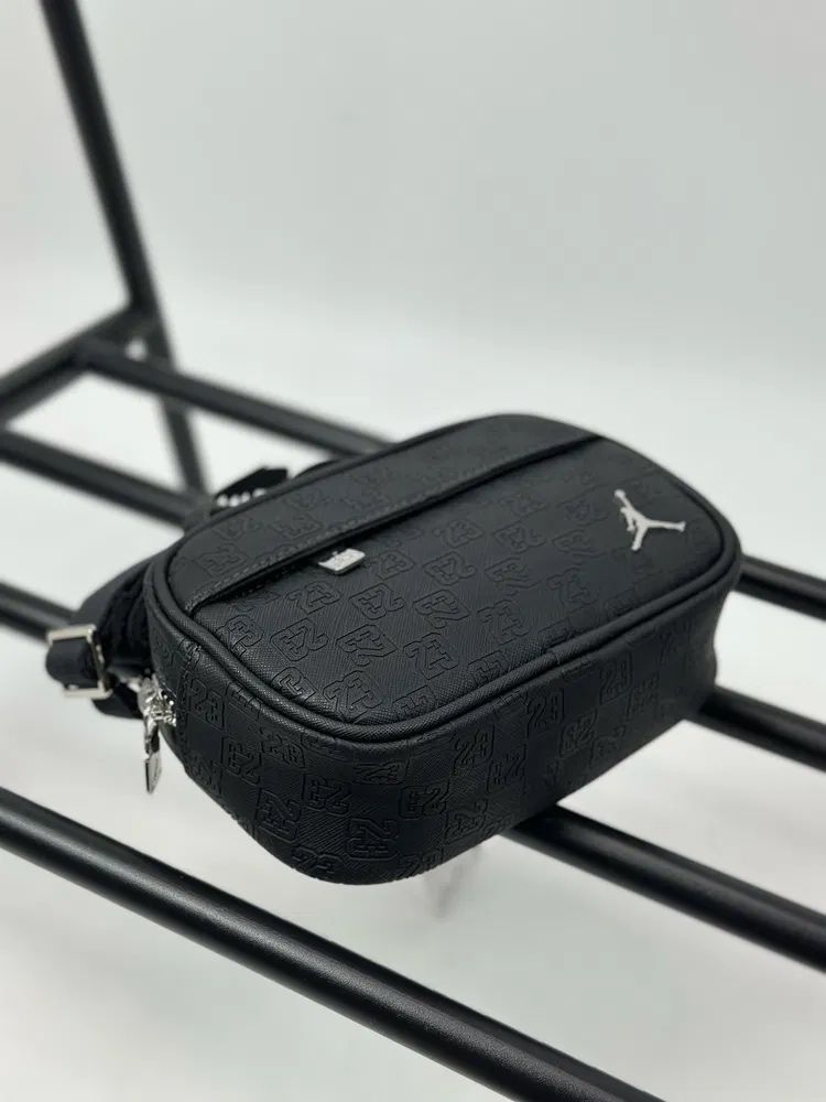 Оригінал Jordan Jam 23 Monogram Camera Black MA0988-G0T чорна джордан