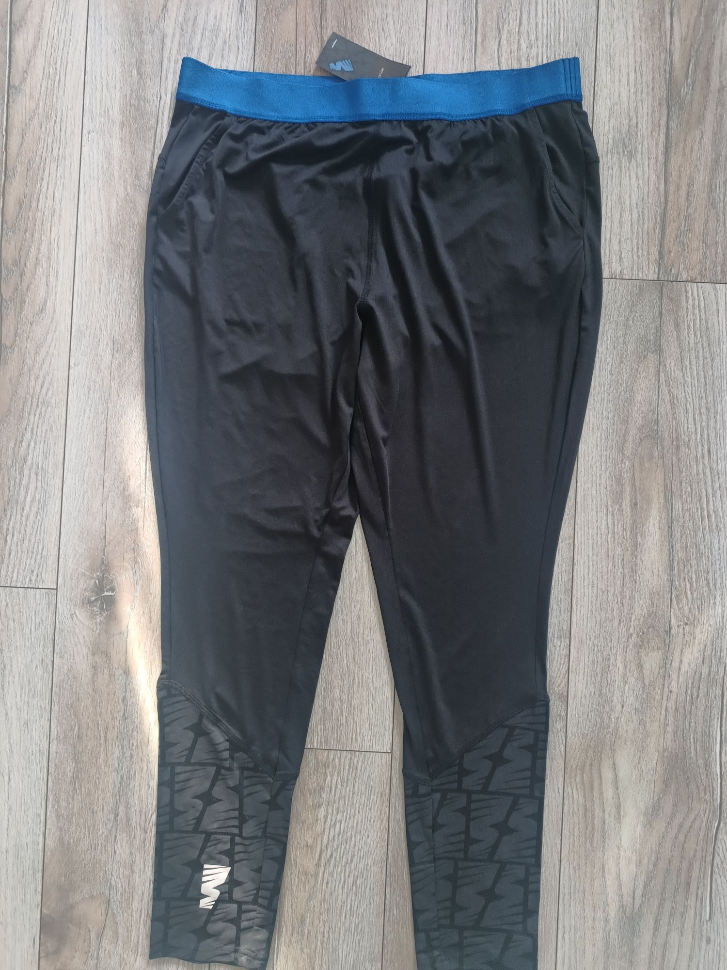 Nowe legginsy sportowe męskie