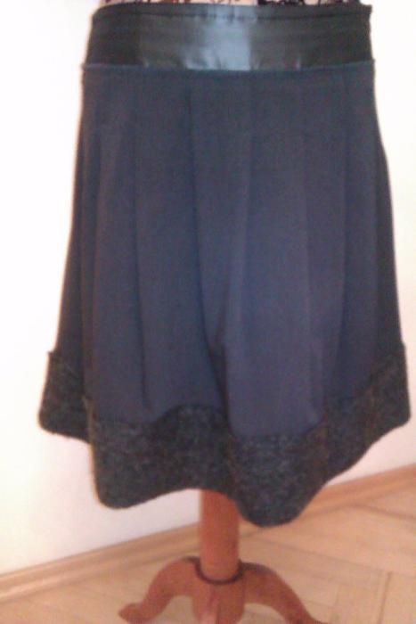 Spódnica - włoska Sesst - ze sztucznym futrem