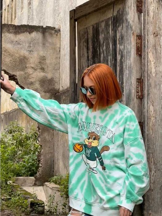 Объёмный цветной батник принт тай дай с рисунком оверсайз H&M