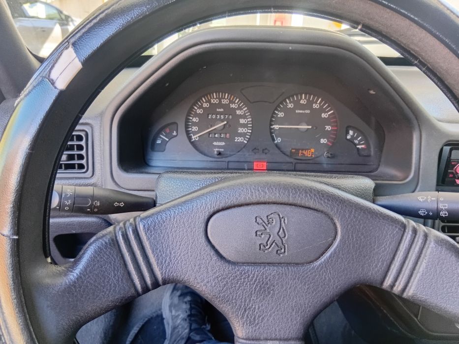 Peugeot 106 gasolina