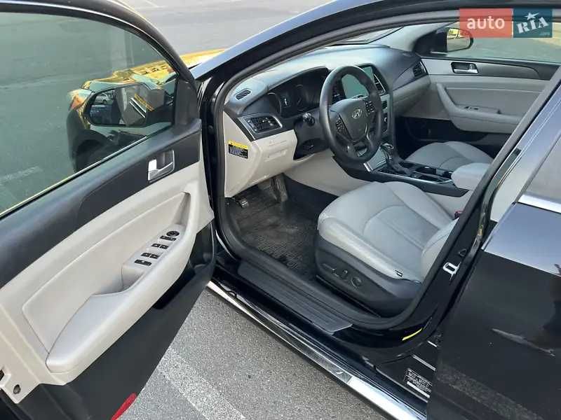 Авто Hyundai Sonata 2014