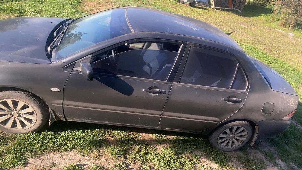 Mitsubishi lancer