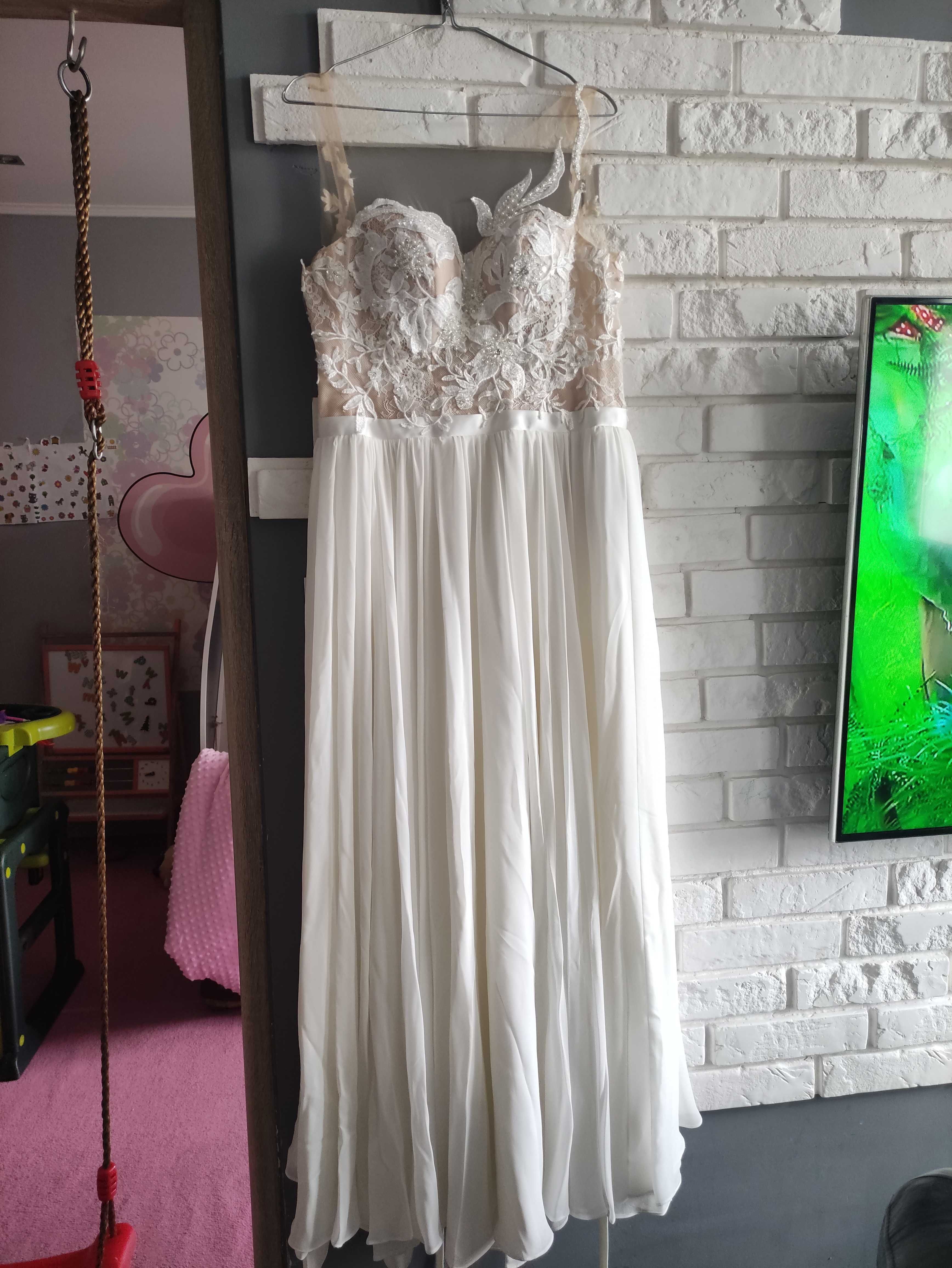 Piękna Suknia ślubna rozmiar 40