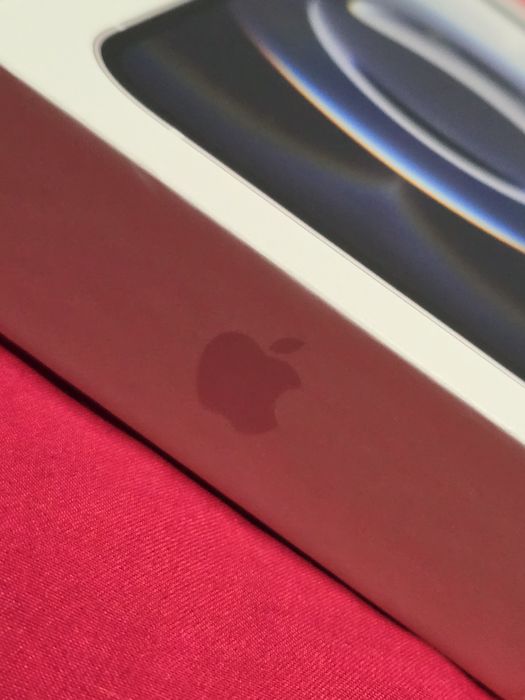 Nowy nieużywany Iphone 16e biały 128GB