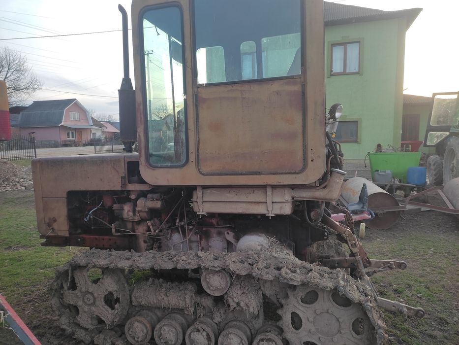 Продам трактор  на ходу