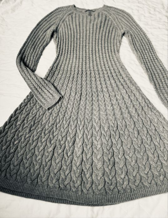 Тепла модна зимова  вʼязана сукня Hugo Boss