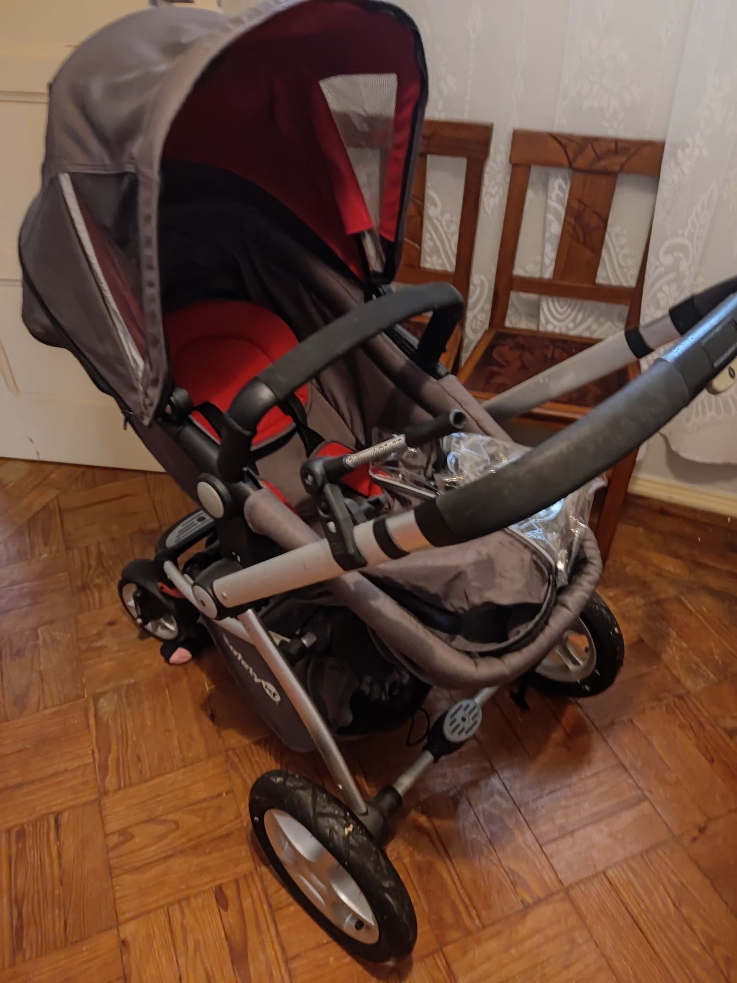 Trio carrinho bebe + ovo  + alcofa vermelho e cinza