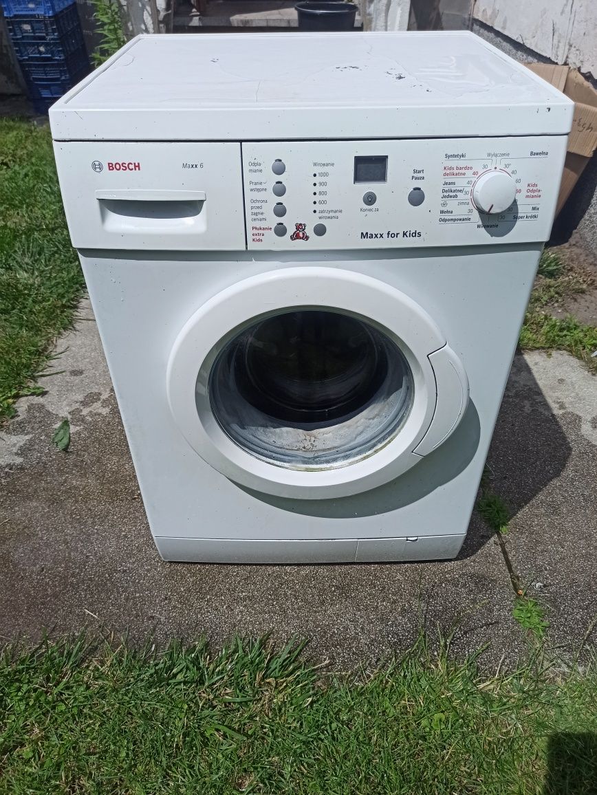 Sprzedam pralkę Bosch ta pralka whirlpool
nie działa