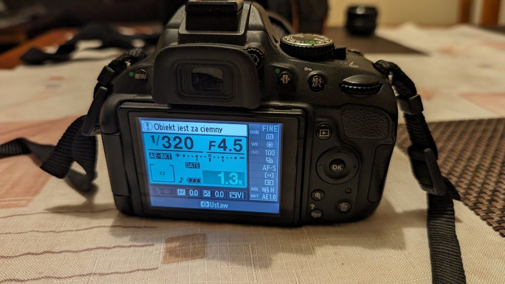 Sprzedam Nikon D 5100 z obiektywem Nikkor 18-105