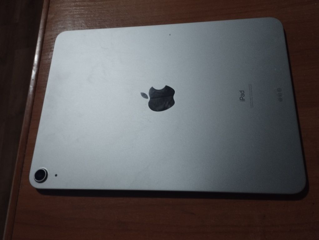 Ipad Air 4 64gb.