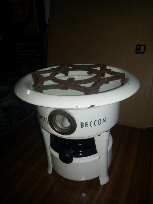 Fogao Petroleo antigo Beccon, completo, 21cms altura e 24cms diametro