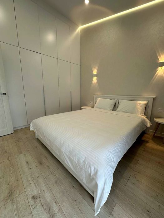 Продам Срочно! 2-х комн. НОВОСТРОЙ С РЕМОНТОМ !