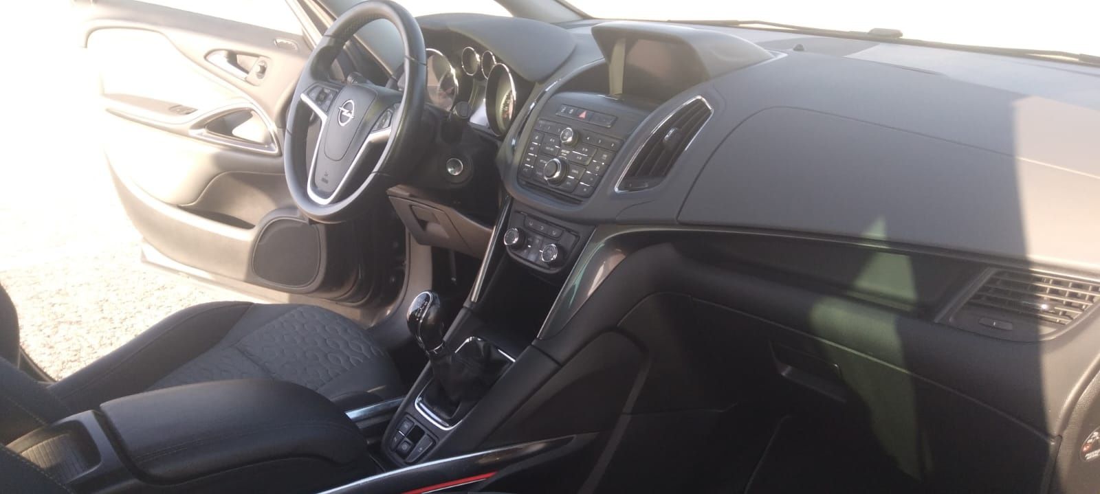Vendo Opel Zafira 1.6 136c