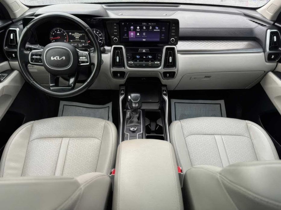 Kia Sorento S      2022