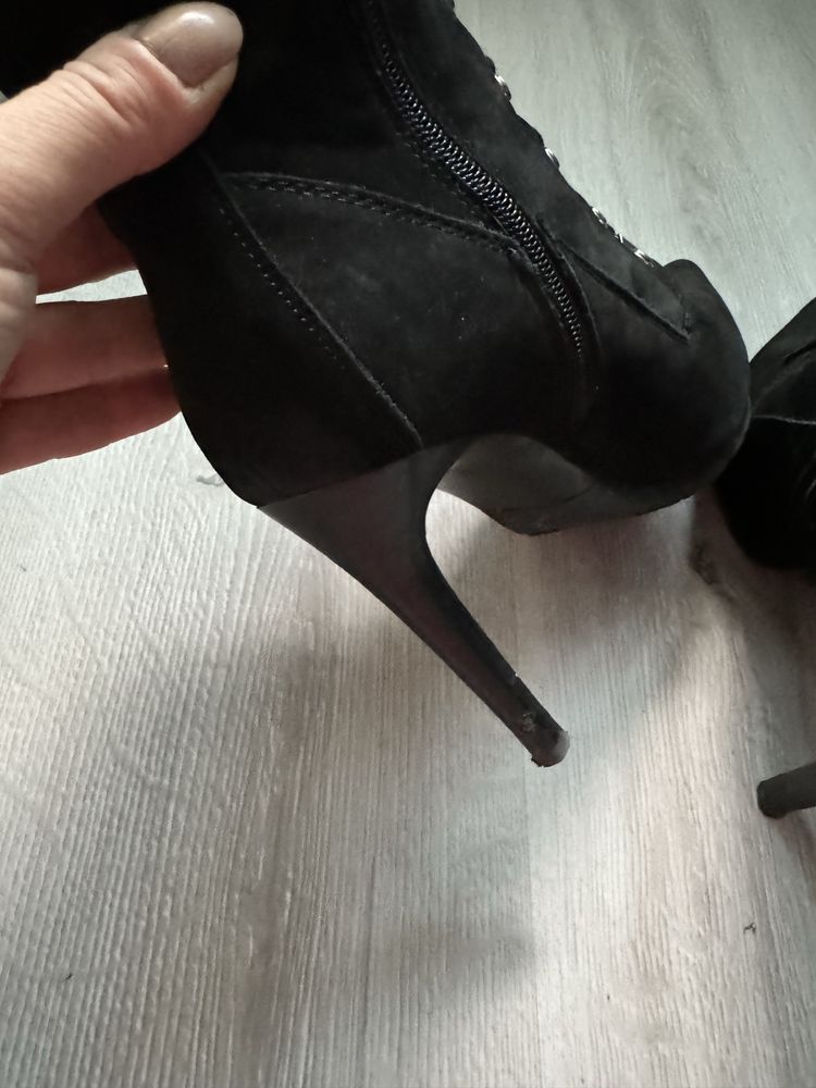 Botki na szpilce Steve Madden r39