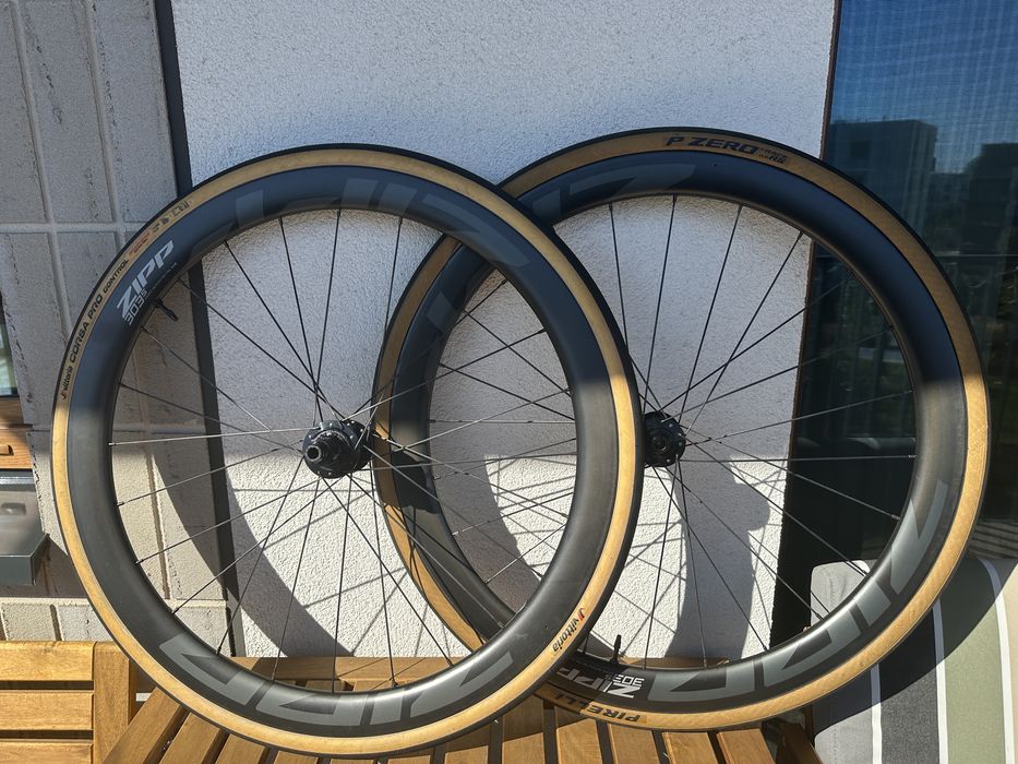 Koła karbonowe Zipp 303s tubeless disc