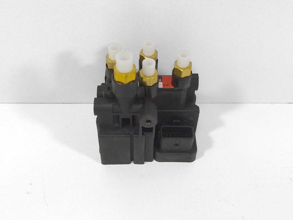 Блок клапанів Land Rover Discovery 3 4 L319 Range Rover L320 L322