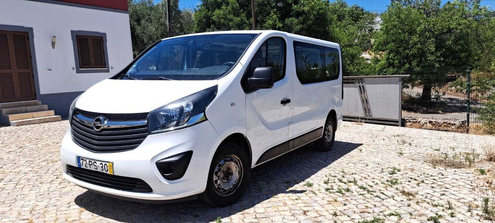Opel Vivaro em bom estado